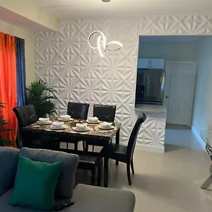 The Cozy Haven At Oceanpointe By The Beach Lucea
